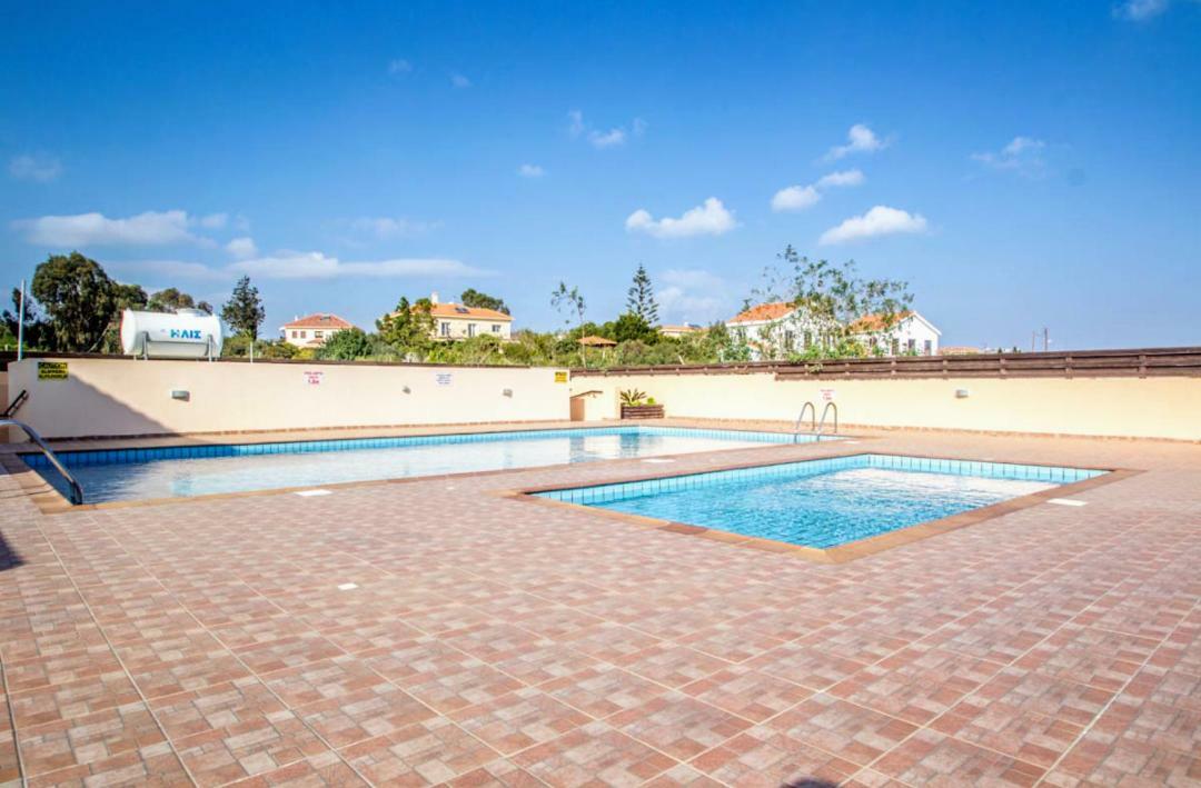 Lägenhet Nissi Golden Lovely One Bedroom With Spacious Terrace And Free Parking