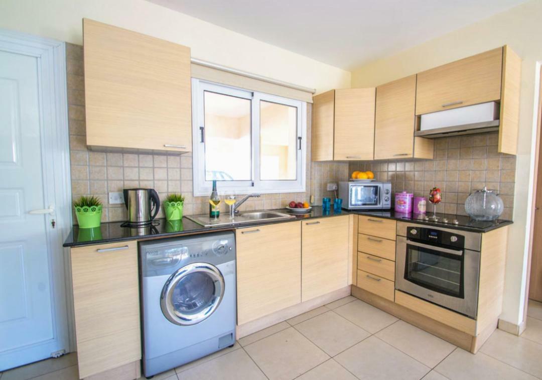Nissi Golden Lovely One Bedroom With Spacious Terrace And Free Parking * Ajia Napa